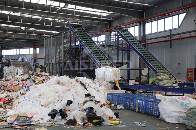 Projekt zur Sortierung und zum Recycling von Kunststoffabfällen in Zhengzhou, China