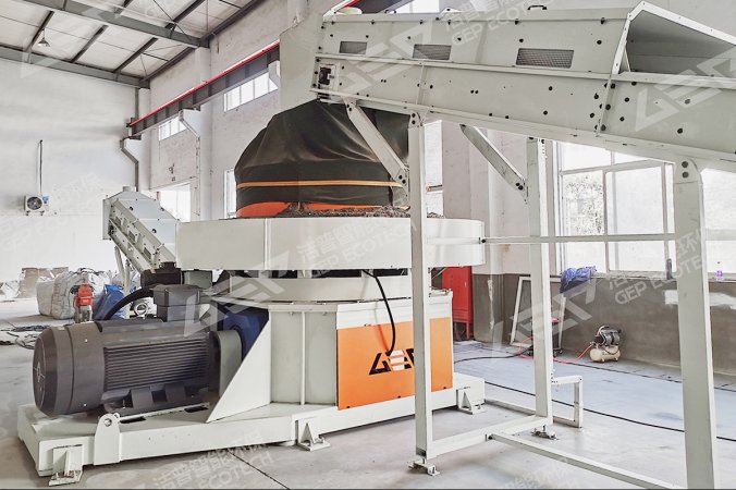 Produktionslinie für die Umwandlung von Industrieabfällen in RDF-Pellets in Zhejiang, China