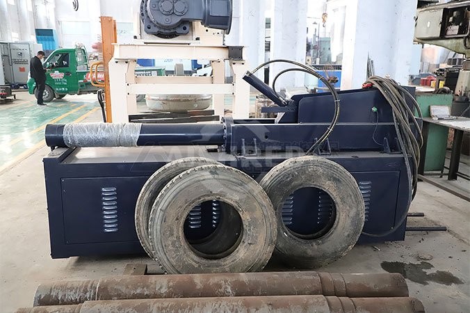 Reifen-Entdrahtungsmaschine