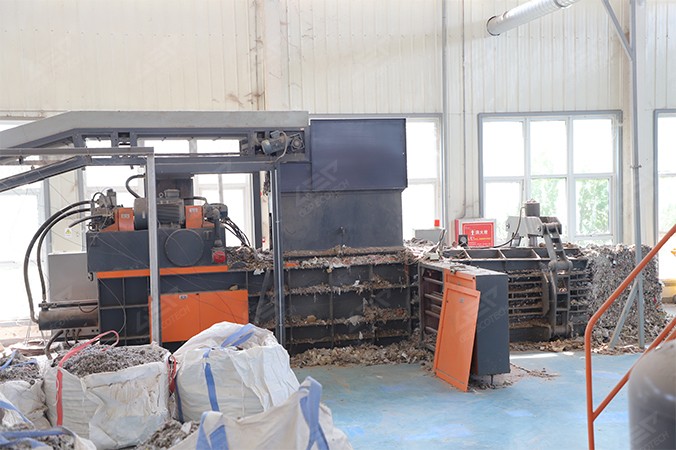 Hydraulische Ballenpresse